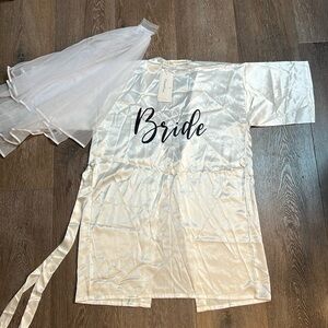 Bride Short Robe with Short Veil